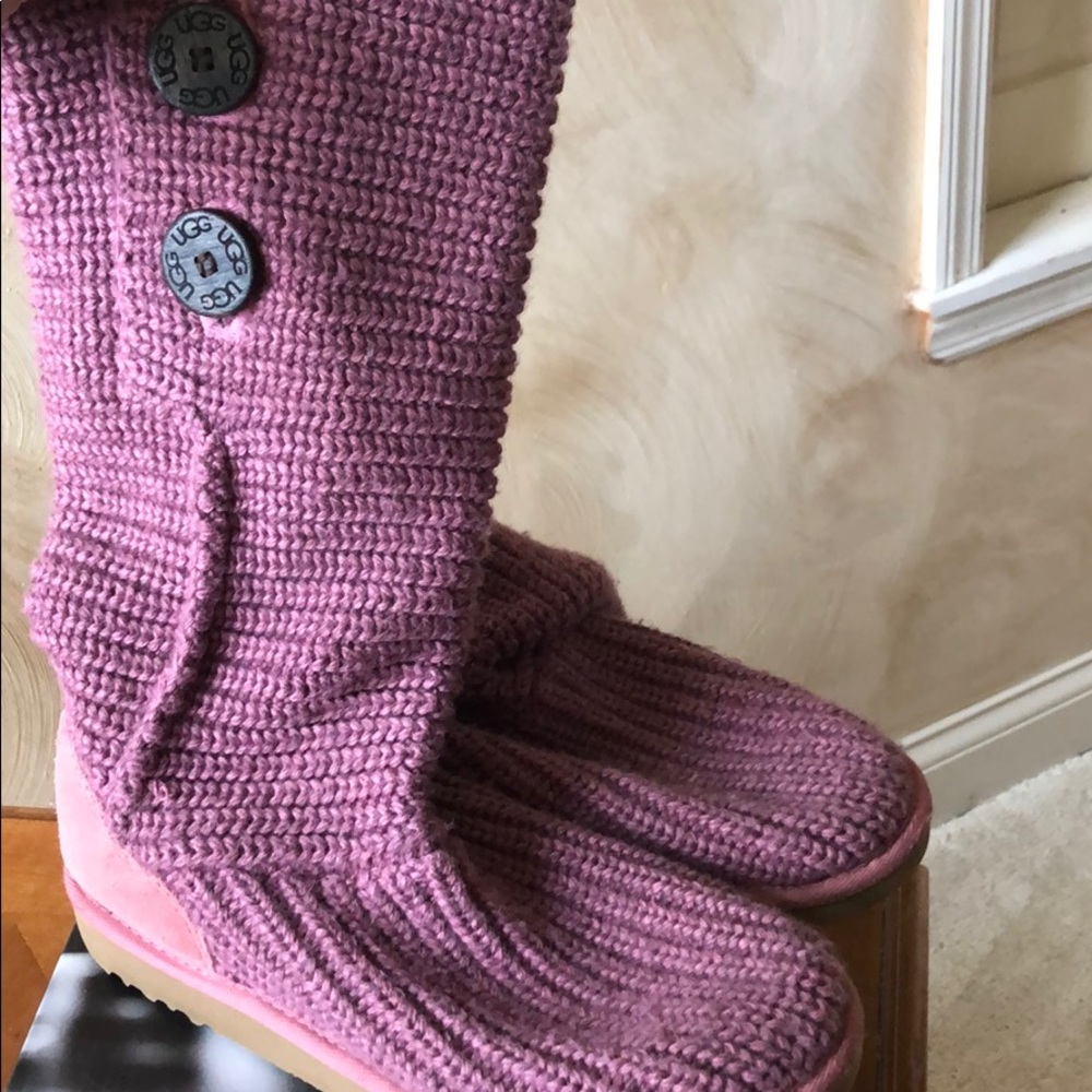 UGGS - Raspberry color